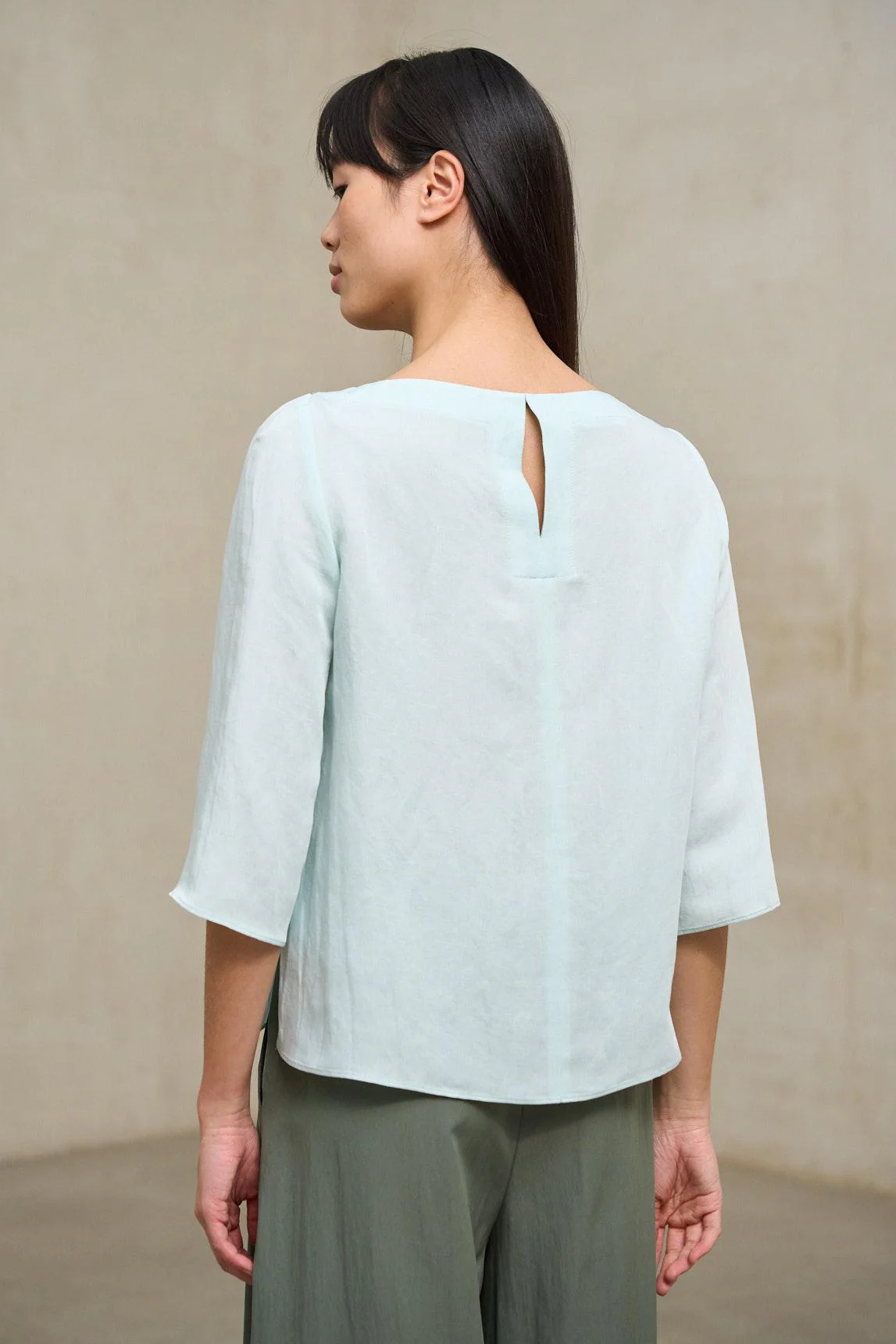 Blusa Évania verde claro - Image 4