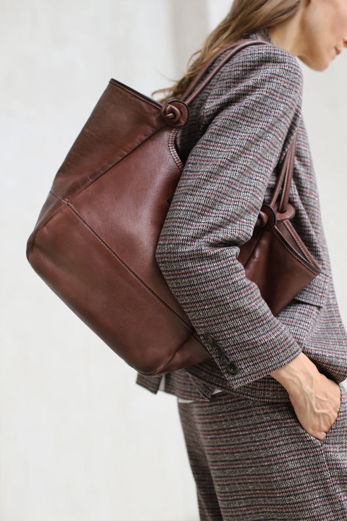 Bolso Velluto marrón - Image 4