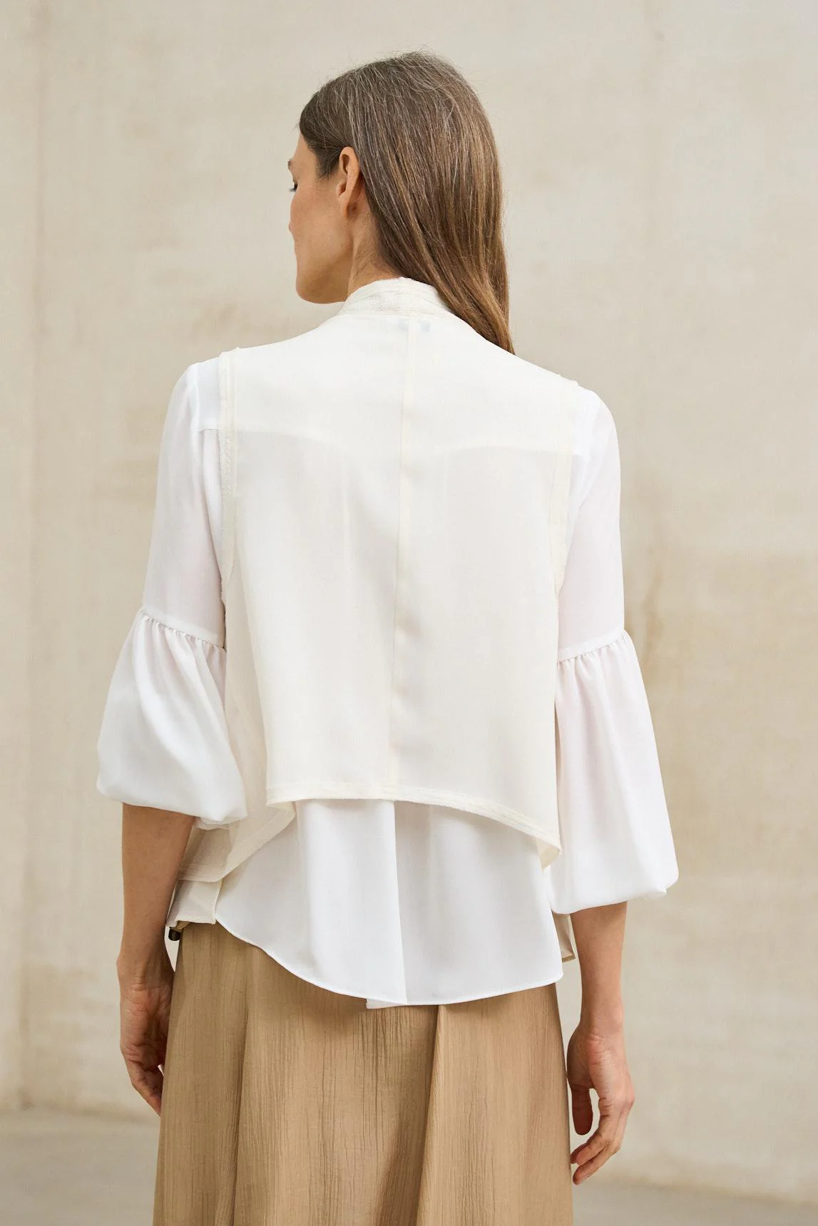 Chaleco Érine beige - Image 3