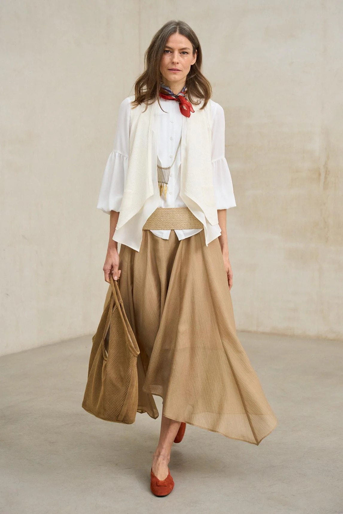 Chaleco Érine beige - Image 4