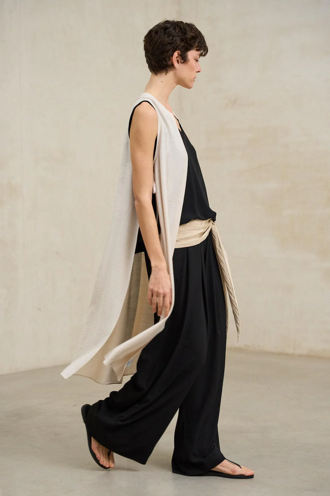 Chaleco Mireth crudo - Image 3