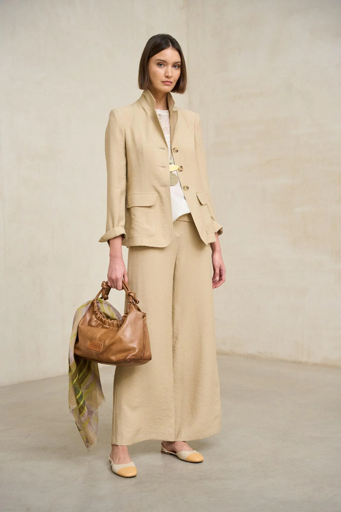 Chaqueta Elira beige - Image 5