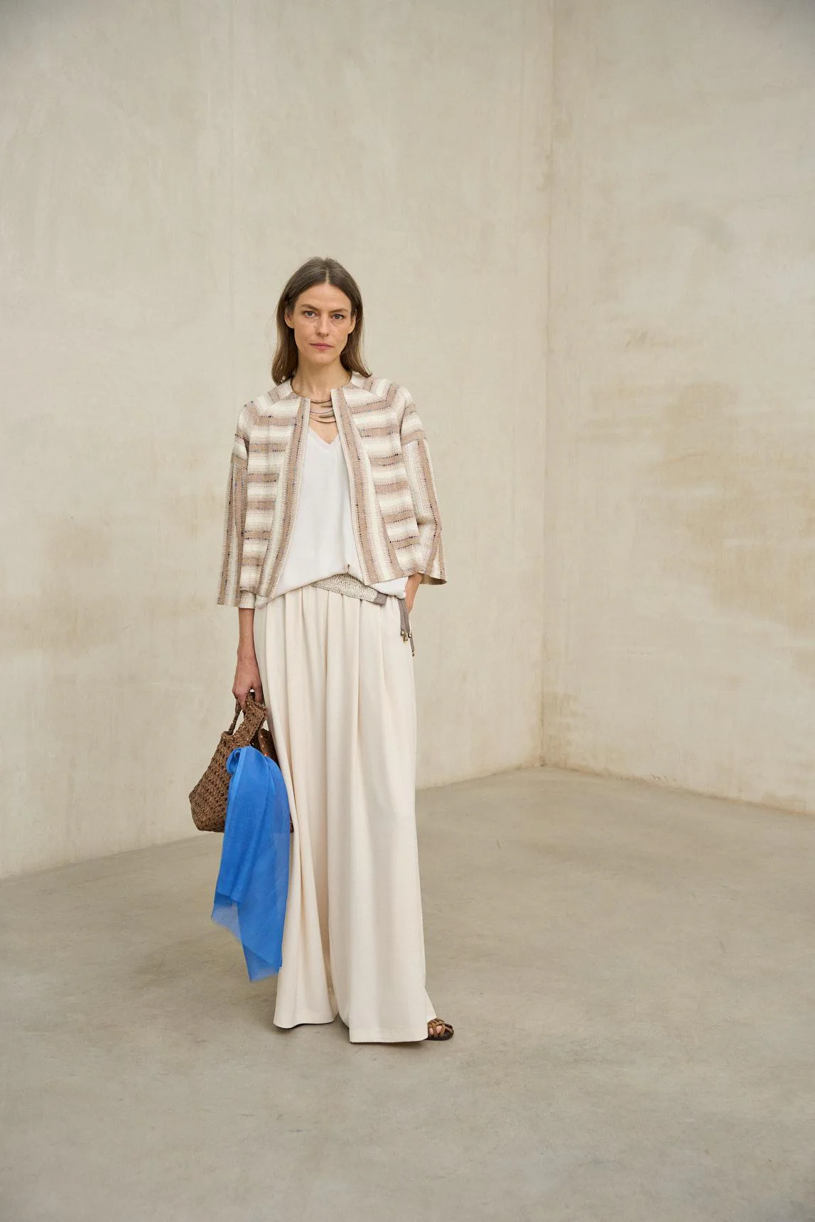 Chaqueta Taiven Beige - Image 5