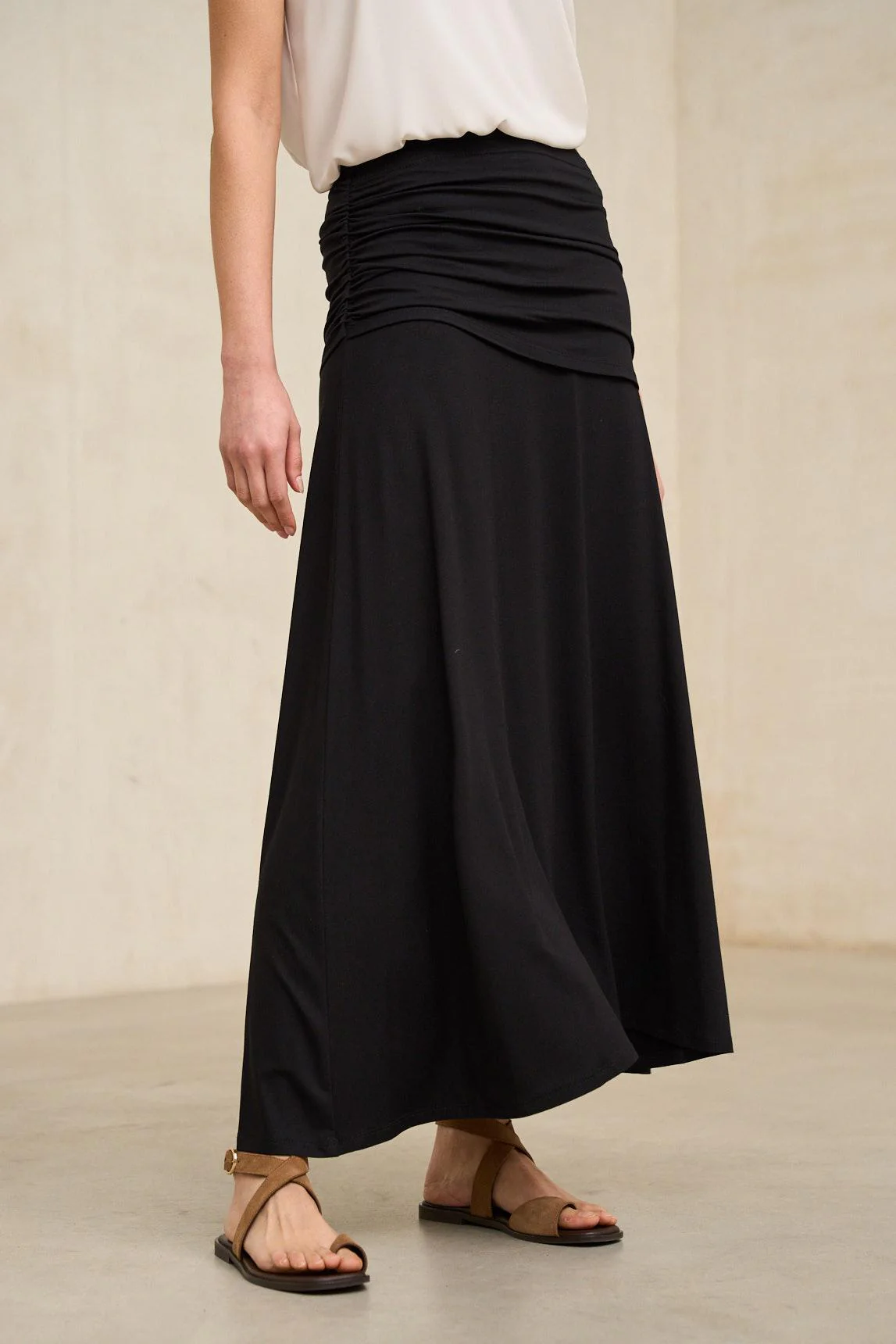 Falda Kaia Negro - Image 3