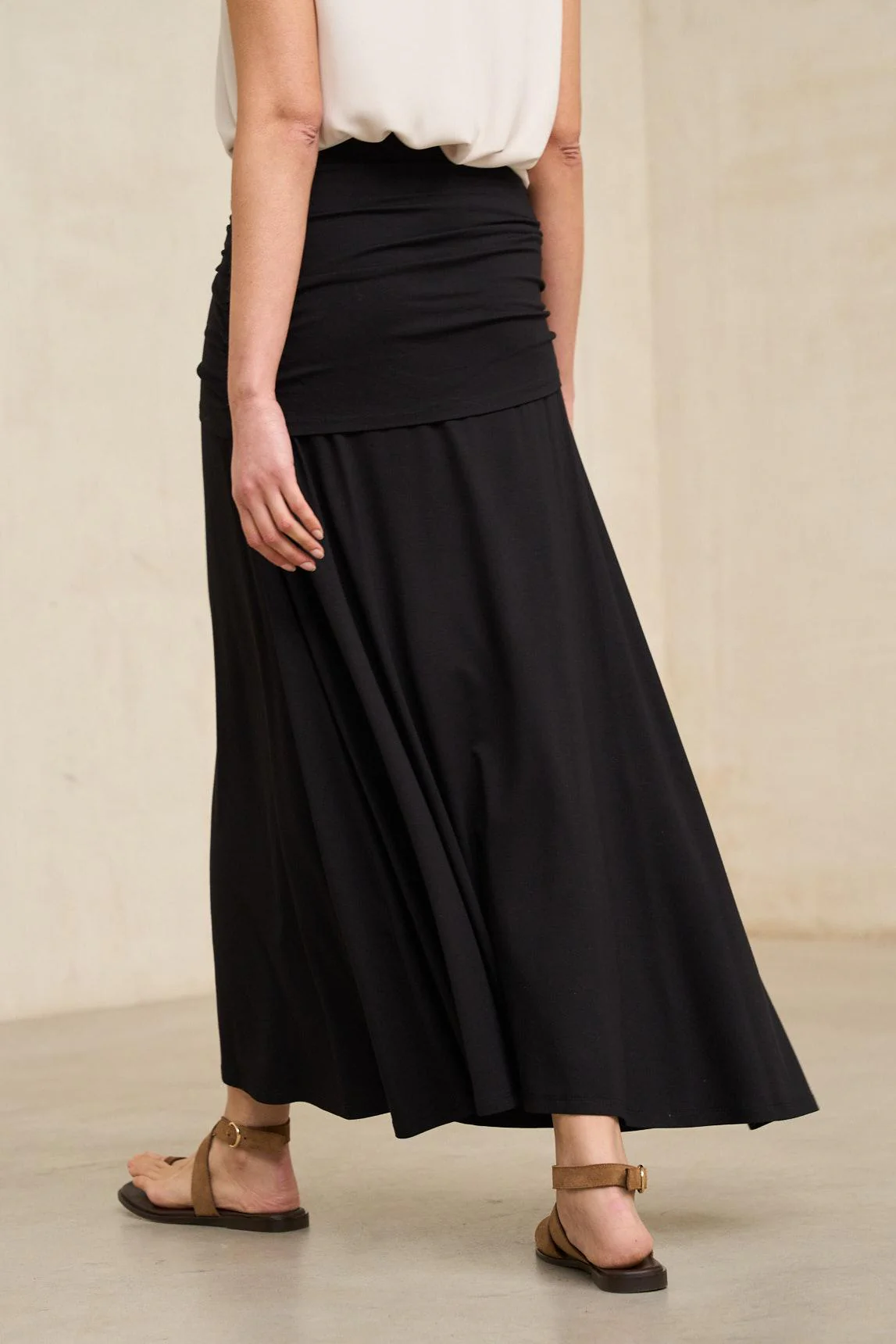 Falda Kaia Negro - Image 7