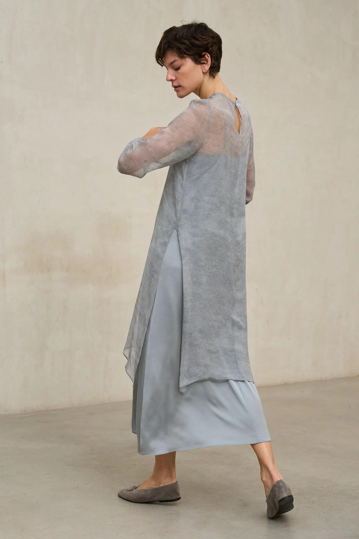 Kaftan Avenel azul humo - Image 7
