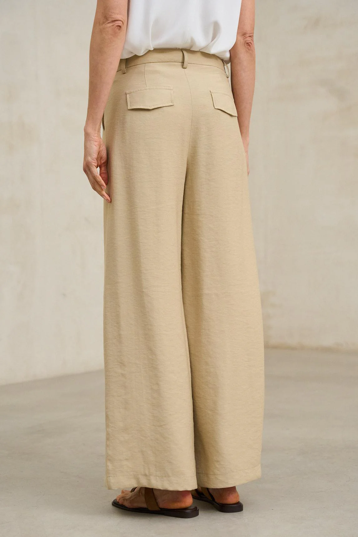 Pantalón Lysel beige - Image 3