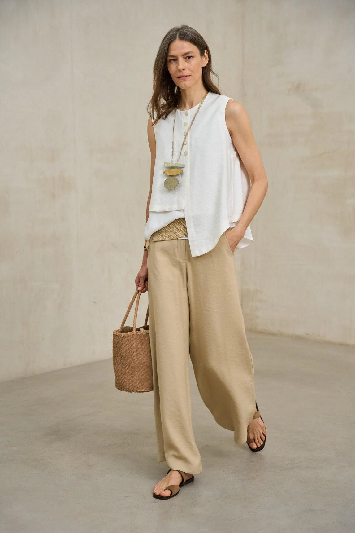 Pantalón Lysel beige - Image 5
