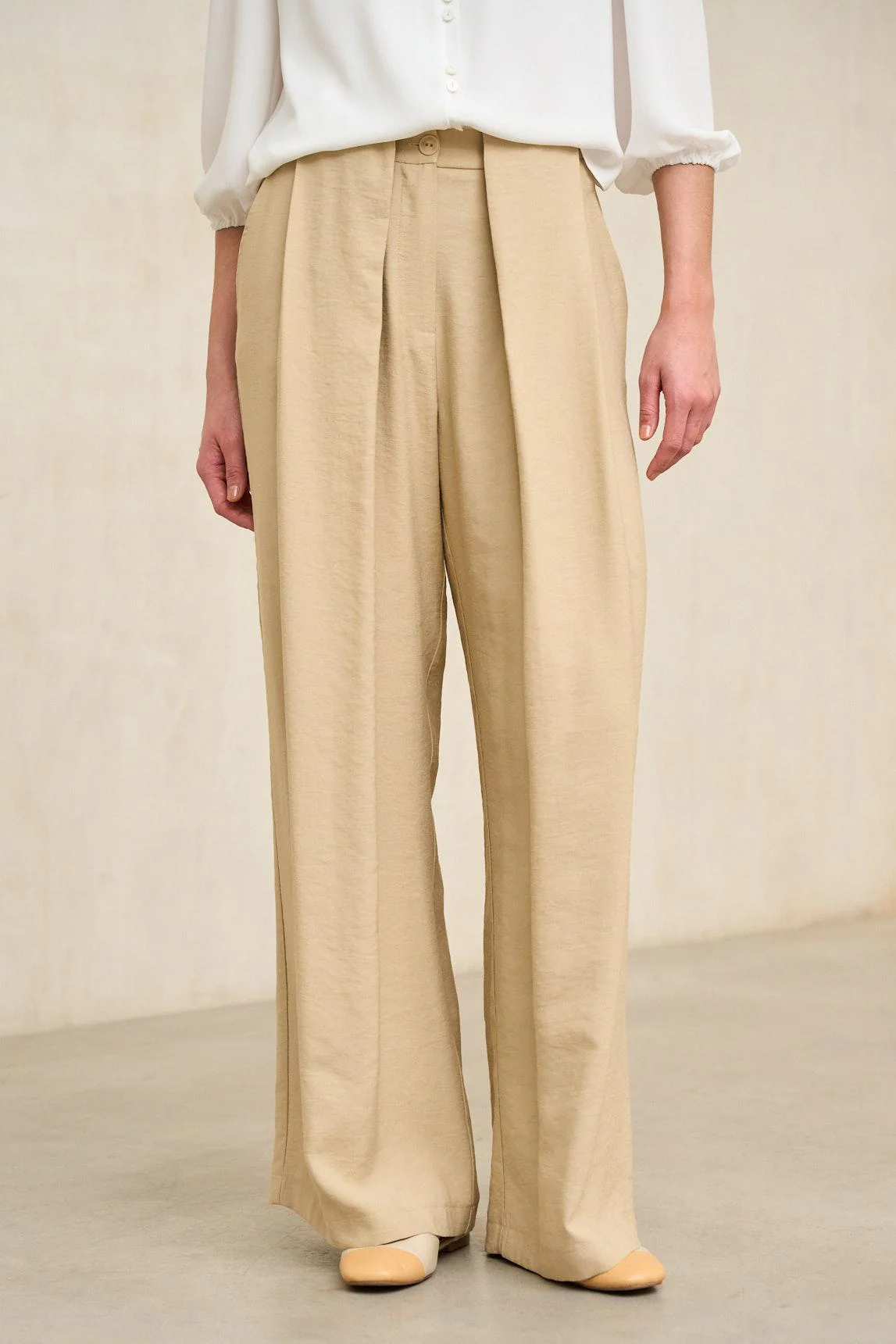 Pantalón Lyss beige - Image 3