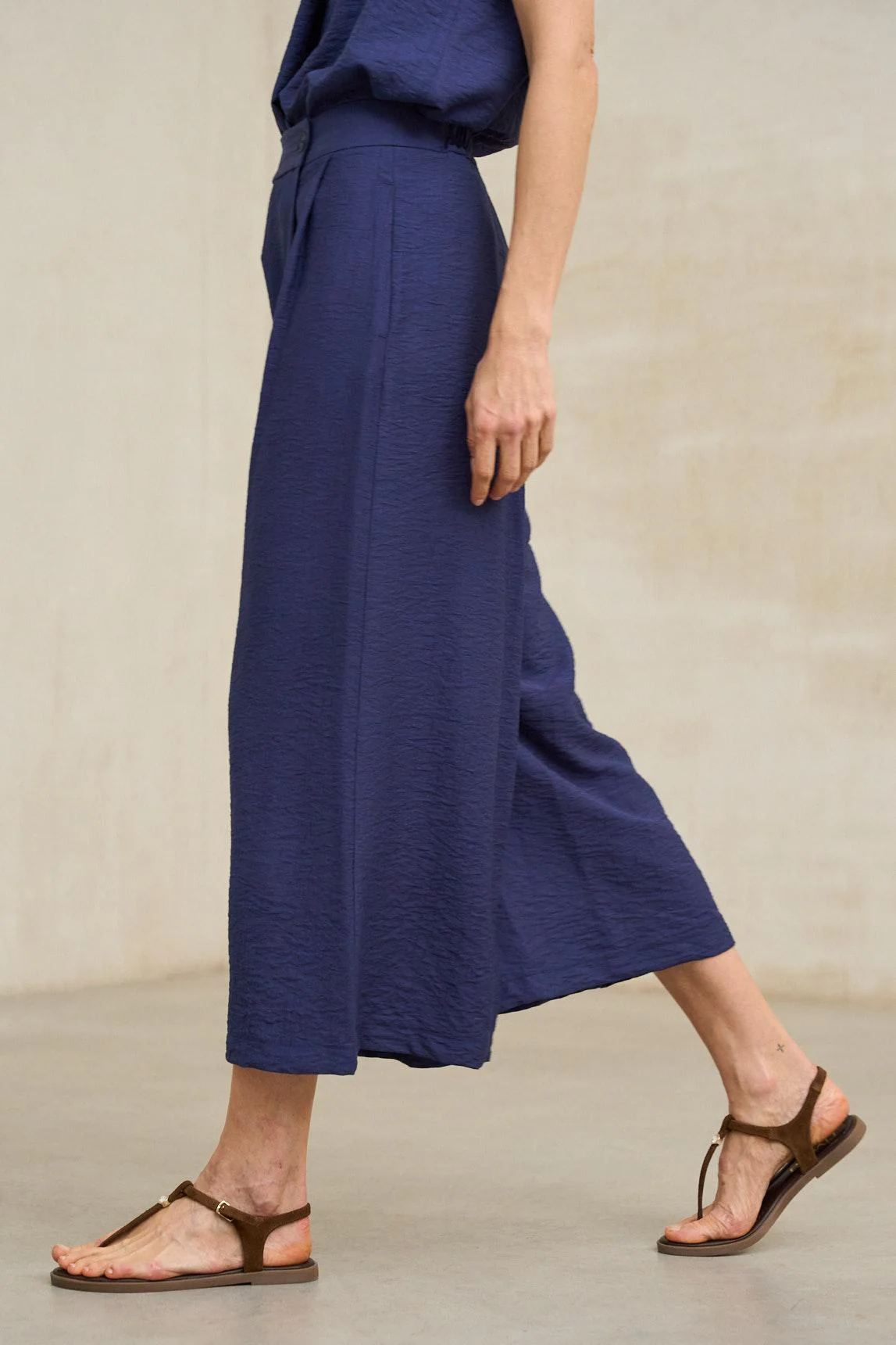 Pantalón Narel azul marino - Image 3