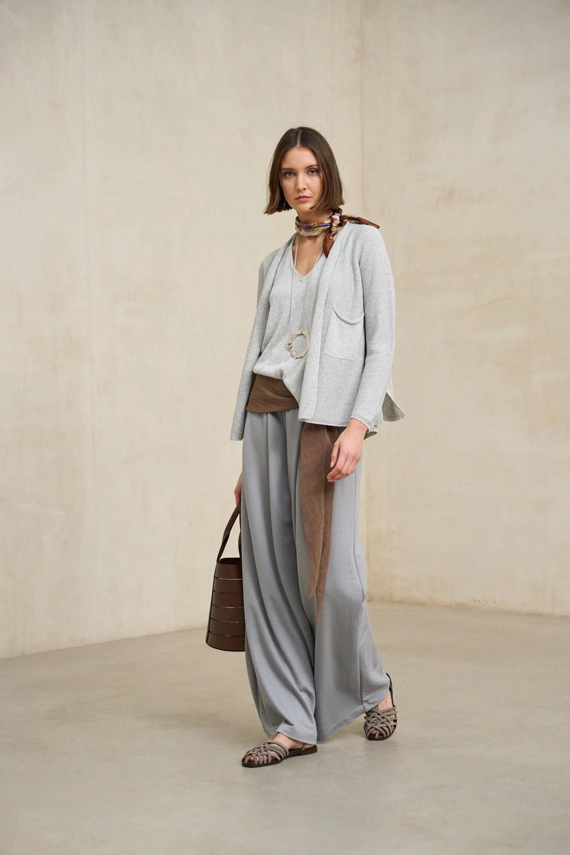 Top de punto Virel gris claro - Image 5