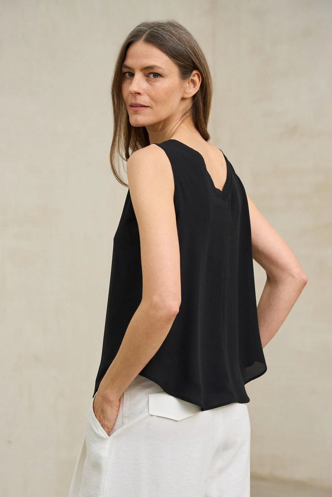 Top Inès negro - Image 4