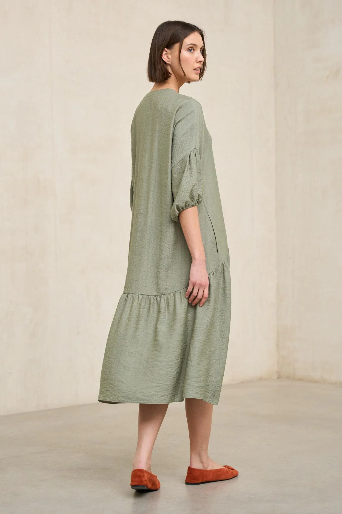 Vestido Arisse verde - Image 3