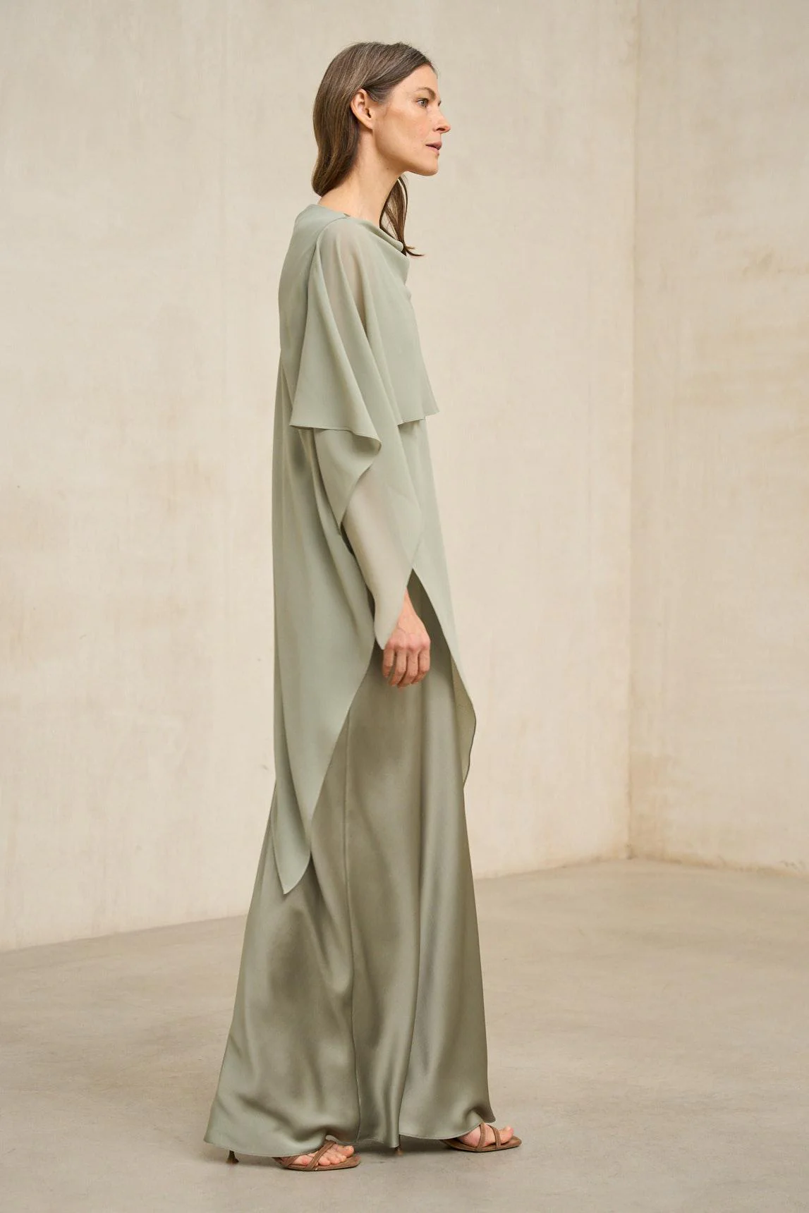 Vestido Kaedryn verde salvia - Image 6