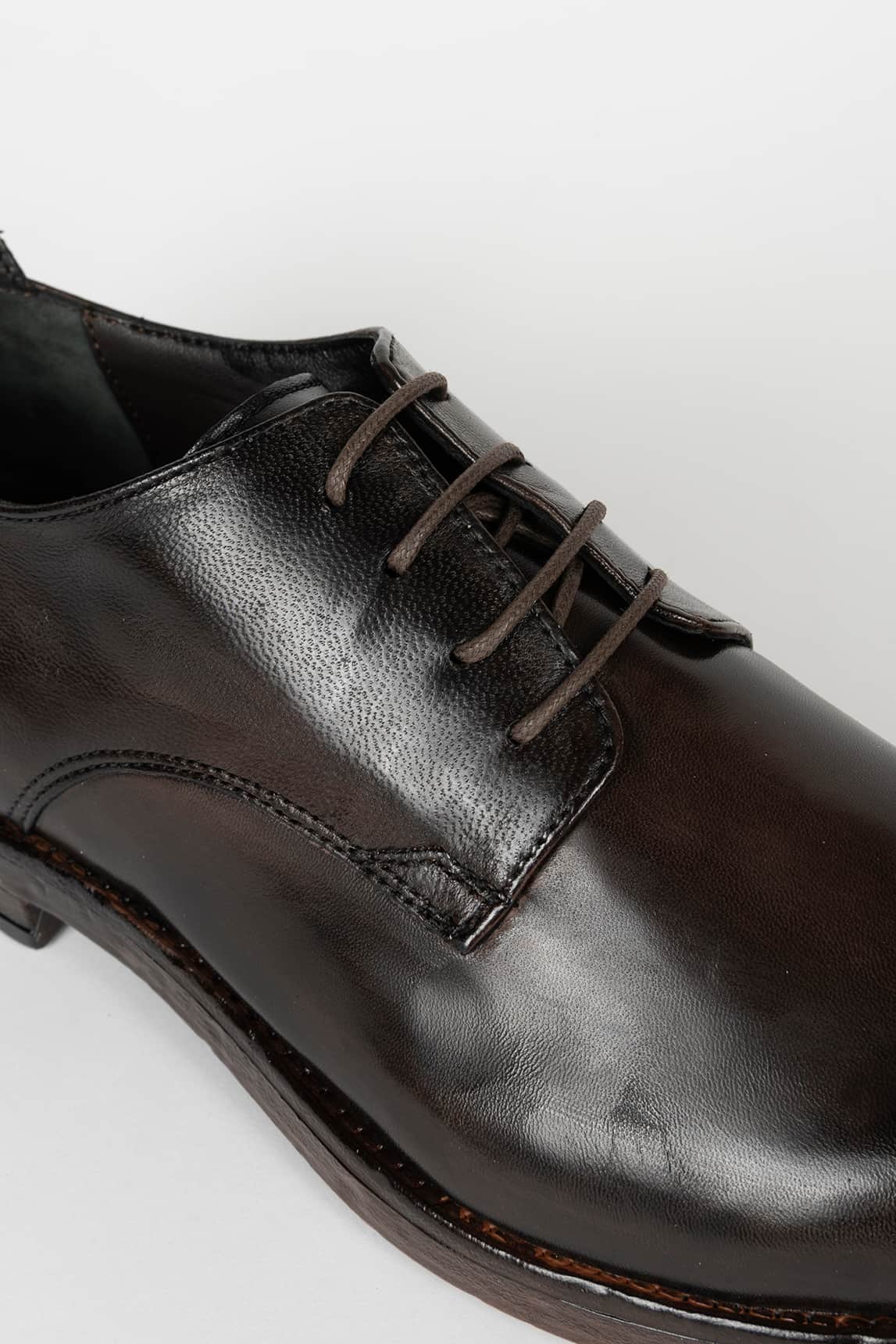 Zapato de piel marrón oscuro - Image 3